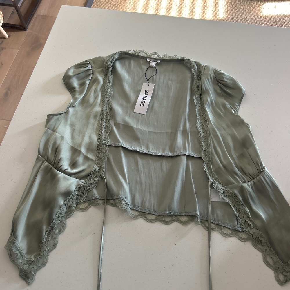 Garage Mallory SS Flyaway Top